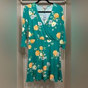 Ann Taylor LOFT Outlet Women’s Floral Green Wrap Dress Size 10 Petite
